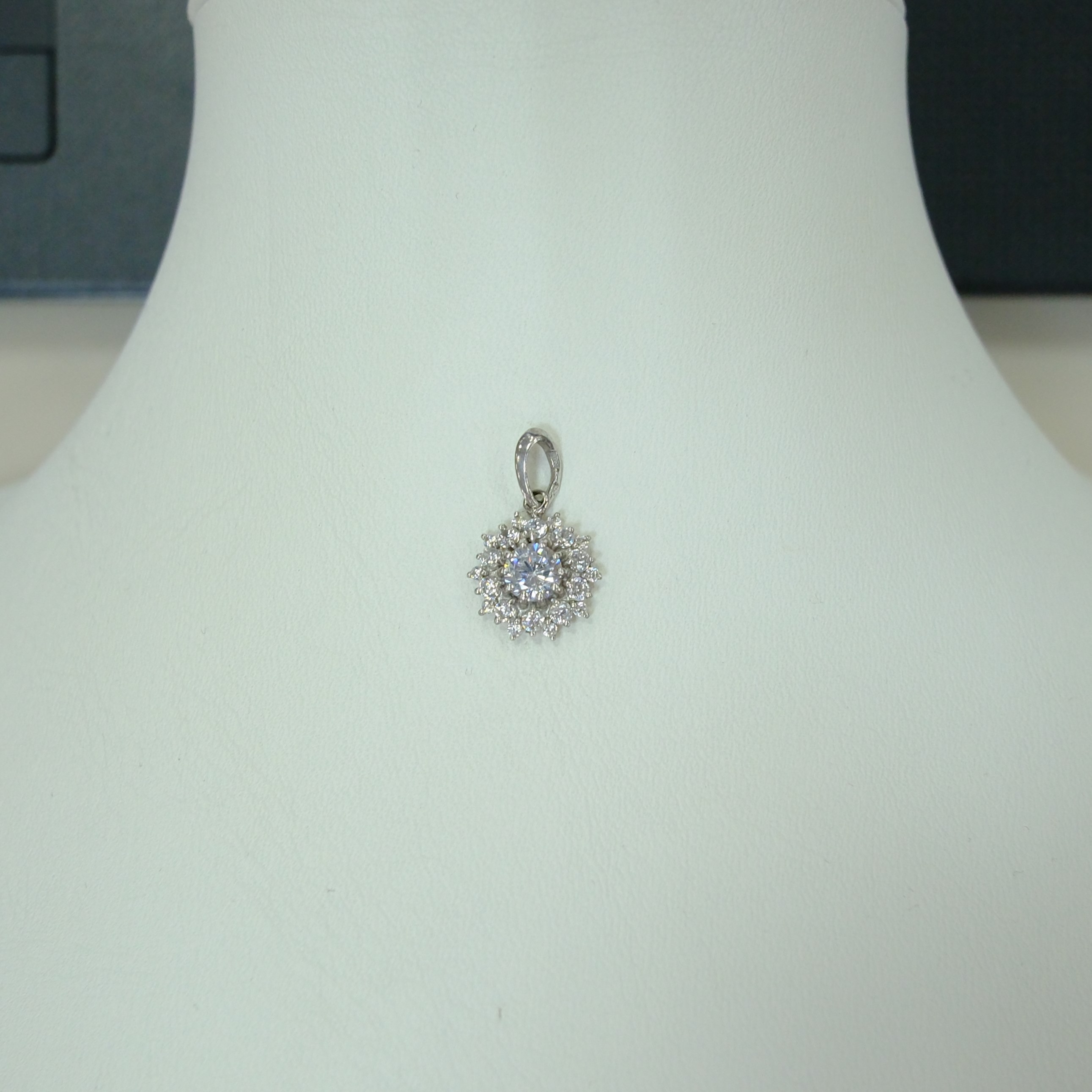 Серебряная подвеска 925 пробы; вставки 21 Фианит бесцв.;